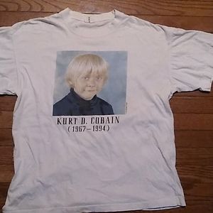 VINTAGE KURT COBAIN MEMORIAL 7 YEARS OLD